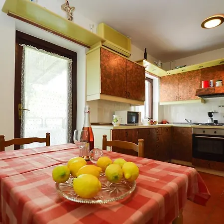 Ferienhaus In Dobrinj 4 Apartman Vinkuran