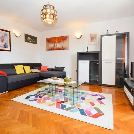Ferienhaus In Dobrinj 4 * Vinkuran